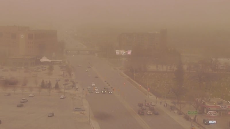 Dust storm warnings issued in Manitoba