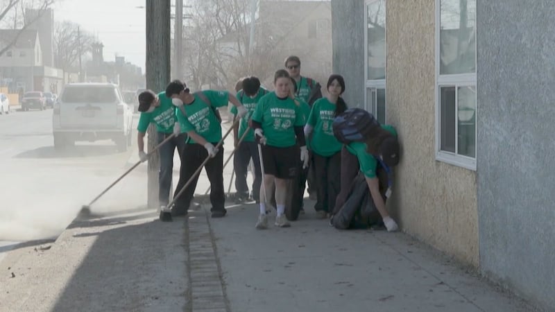 Winnipeg students tackle winter’s mess in annual West End sweep