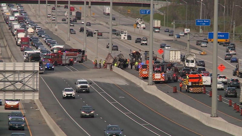 Traffic snarled on Hwy. 401 in Mississauga following collision involving a dump truck