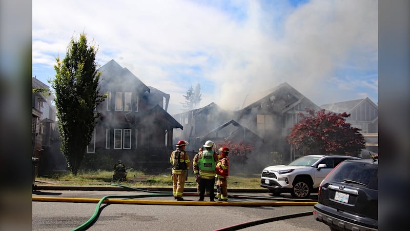 1 person dead after fire engulfs 3 houses in Coquitlam, B.C.’s Maillardville neighbourhood