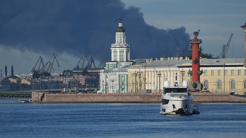 Ukraine targets St. Petersburg again after Putin rejects Zelenskyy's offer for direct talks