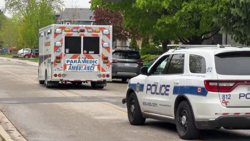 Man seriously injured in stabbing in Mississauga’s Port Credit area: paramedics