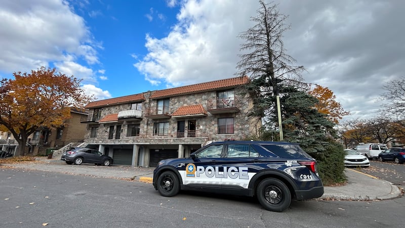 Man, 36, in critical condition after stabbing in Montreal apartment