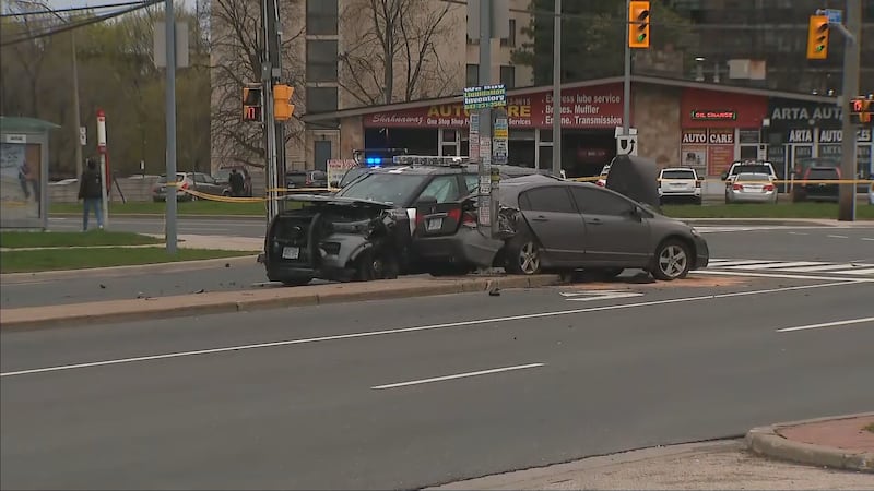 Three injured in crash involving Toronto police car