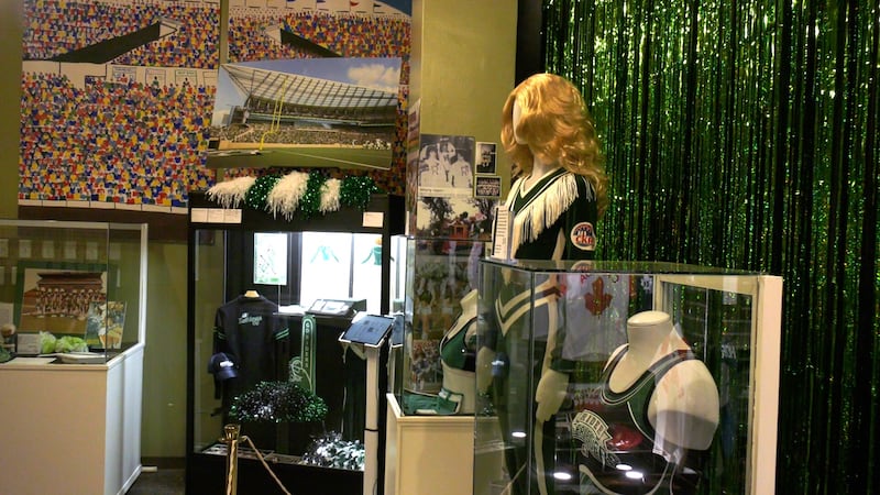 Saskatchewan Sports Hall of Fame opens Riders’ cheerleading exhibit