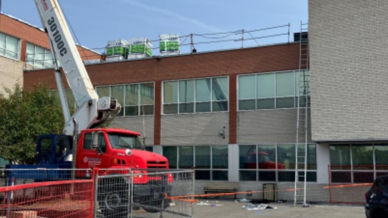 Construction worker died after falling from a ladder in Montreal