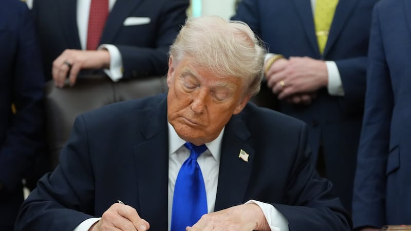 Trump says he'll place 25% tariff on autos from EU, accusing bloc of not complying with trade deal