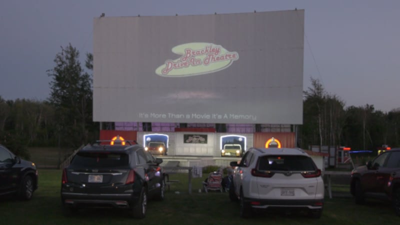 At one of Canada’s last drive-ins, popcorn helps pay the bills