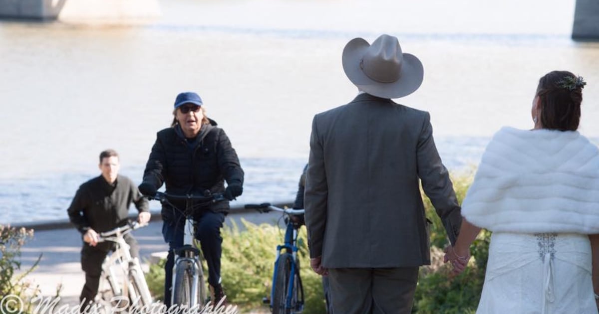 An epic photobomb: Paul McCartney crashes wedding pictures in Winnipeg