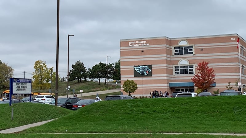 Waterloo Regional Police investigate threats toward Cambridge high school