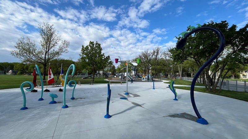 When Winnipeg spray pads, pools will open for the season