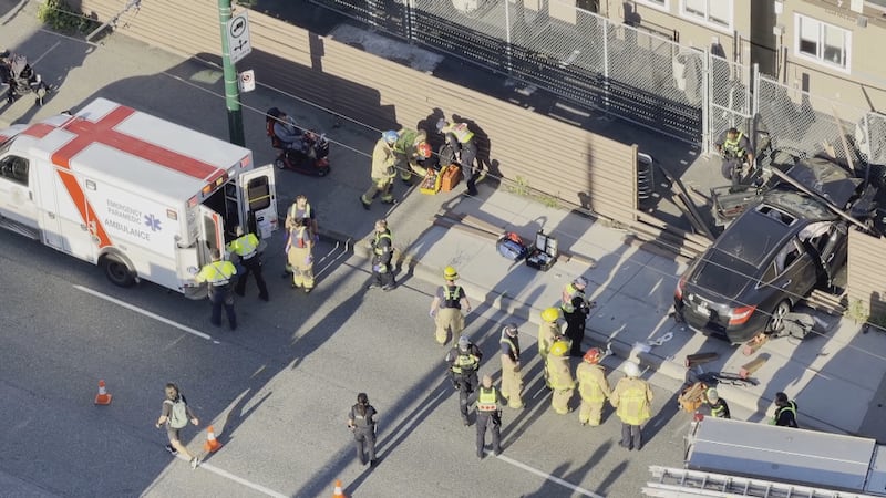 Driver crashes through fence in downtown Vancouver