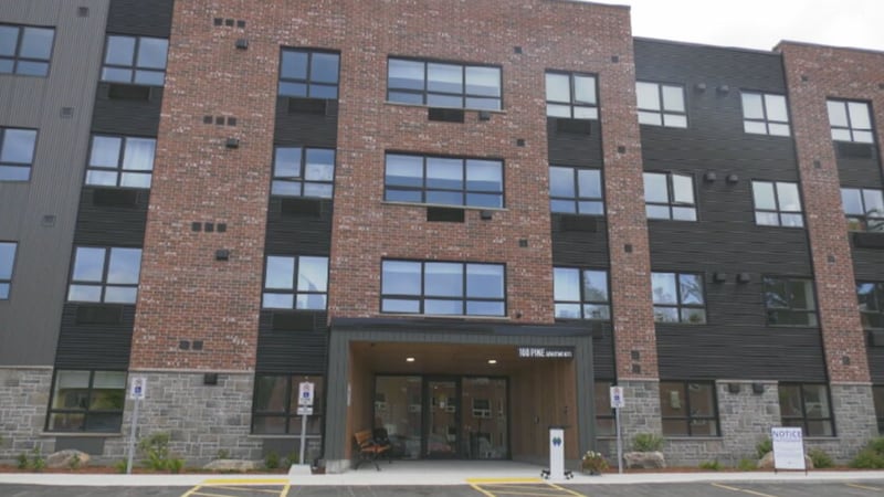 44 new affordable housing units open in Bracebridge, Ont.