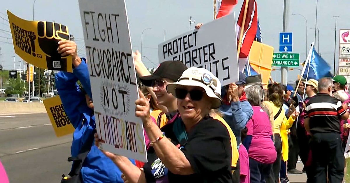 Alberta Rally Thousands rally in Alberta as separation debate overshadows other concerns