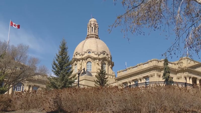 Alberta cabinet minister who introduced separation vote says he wants a united Canada