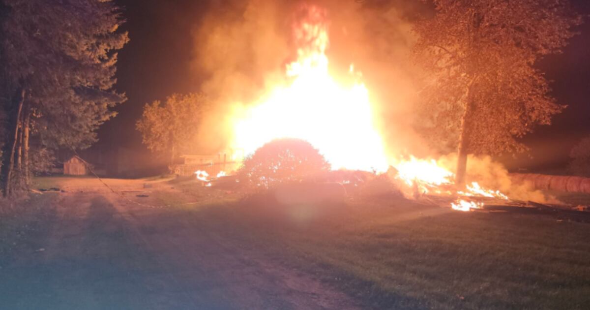 Family of 6 loses everything in house explosion