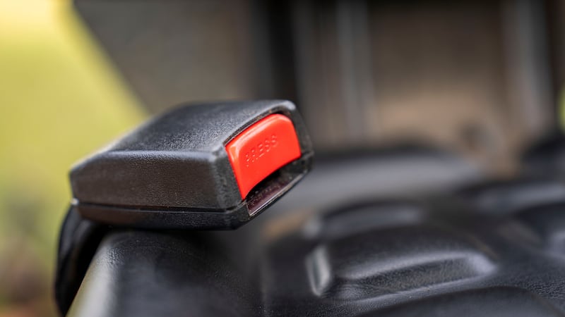 Eight children not properly secured in SUV during Fergus traffic stop, OPP say