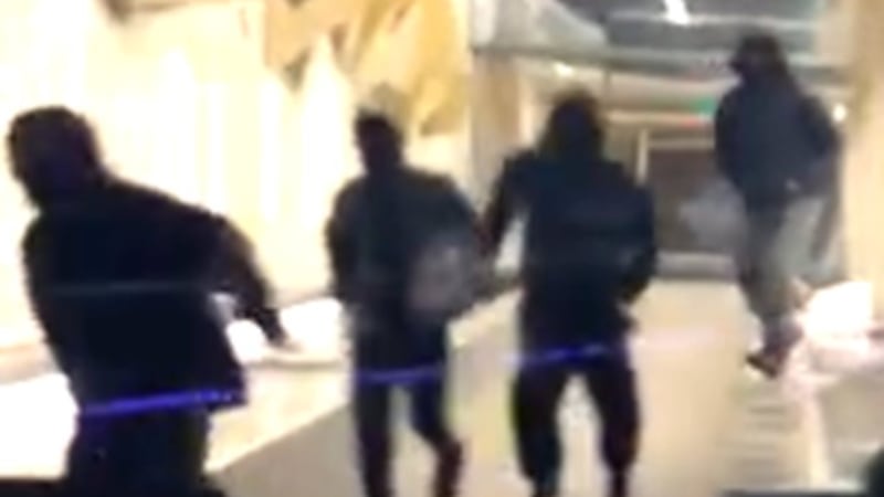 $500K worth of jewelry stolen during armed robbery in Toronto’s downtown core