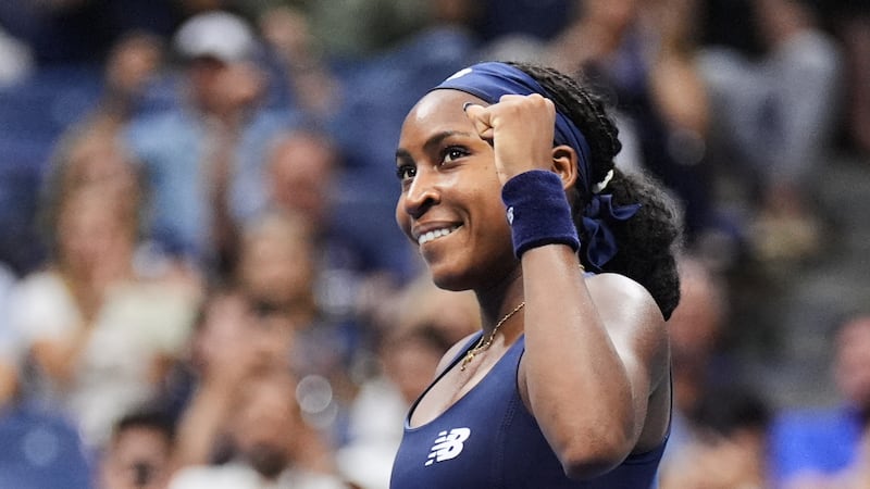 No. 1 Alexander Zverev wins in 5 sets, Coco Gauff starts her quest for a second U.S. Open title