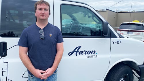 Taxi companies ‘blindsided’ by regulation changes allowing Uber into northern Ont.