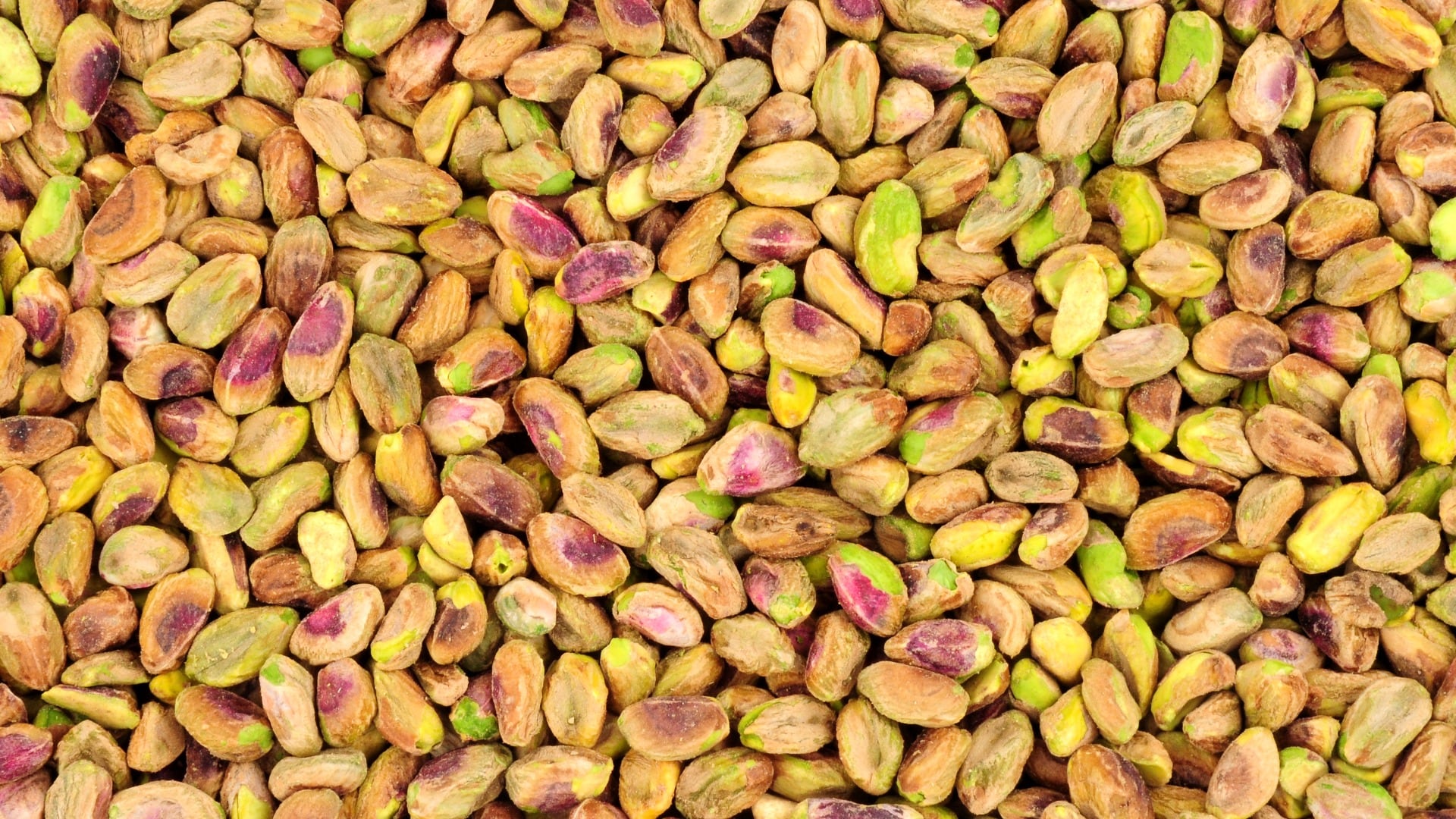 Shelled pistachios