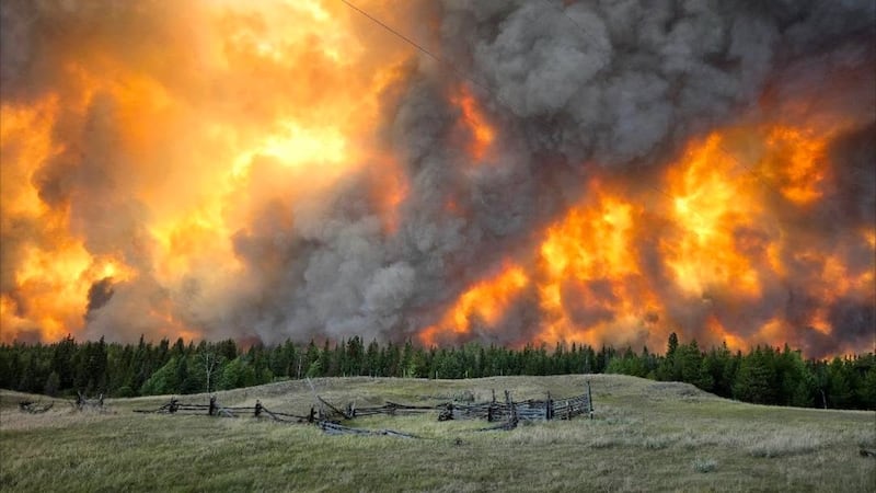 Entire B.C. village ordered to evacuate due to encroaching wildfire
