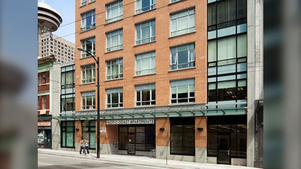 2 arrested after assault with weapon at Vancouver supportive housing facility