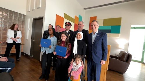 Ottawa children honoured after making lifesaving 911 calls
