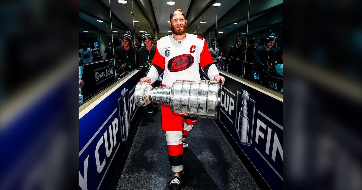 Stanley Cup champion Jordan Staal returns to Thunder Bay