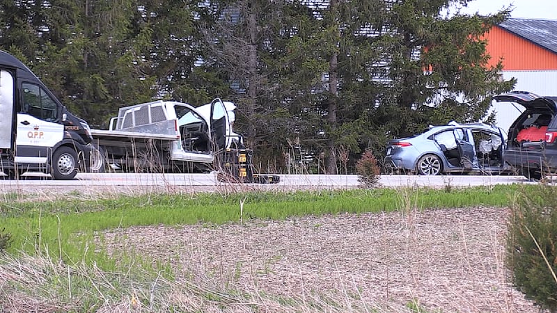 Two dead after collision in Lambton County