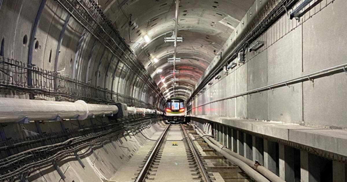 REM update: First train tested on future Montreal airport line