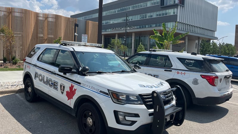 Suspects charged after targeting people with distraction thefts in parking lots