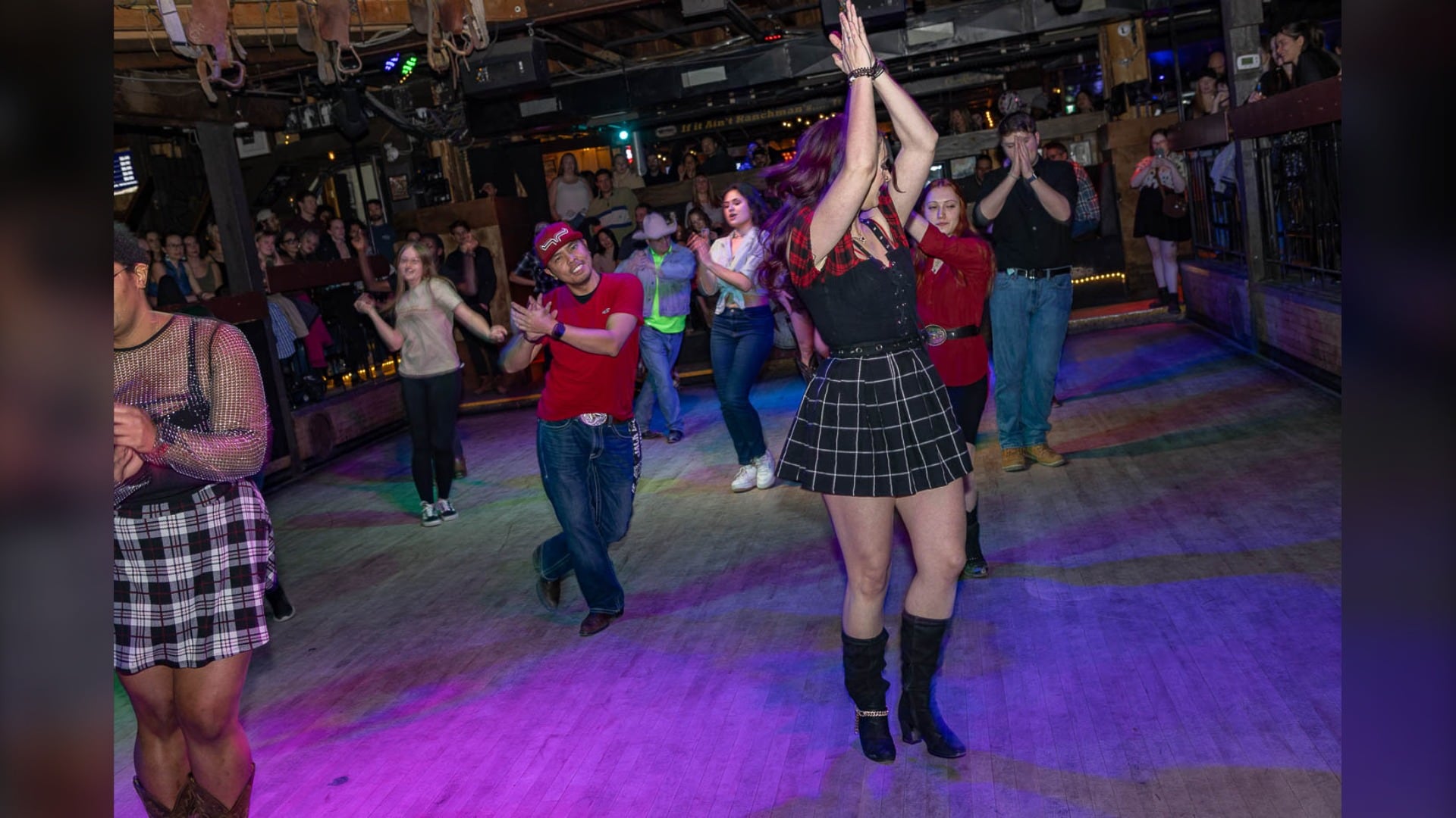 Calgary Line Dancing Line dance lessons offered by Calgary honky tonk