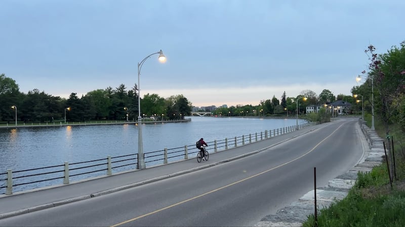 Showers, warm temperatures in the forecast for Ottawa