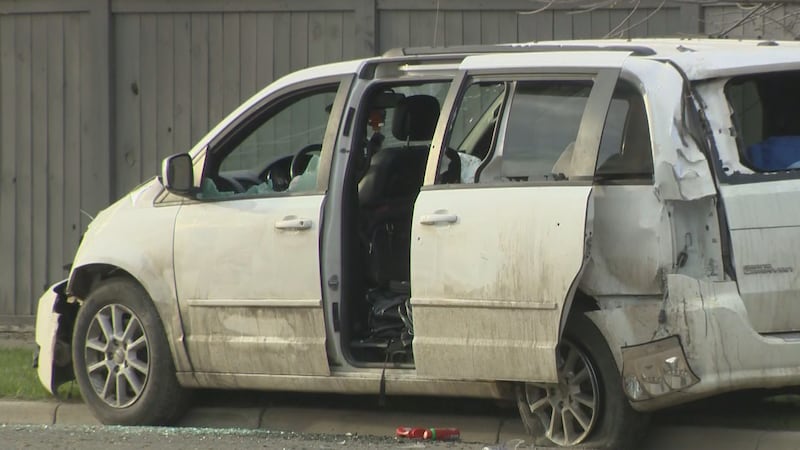 Calgary suspects arrested in incident that injured 4 in Airdrie