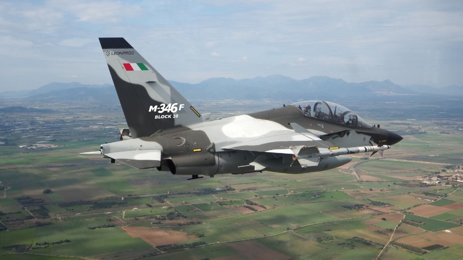 Fighter jet training aircraft to be stationed in North Bay