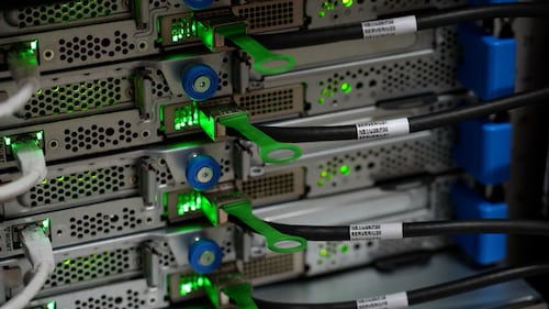U.S. corporate AI debt surge tests investor limits as fatigue emerges
