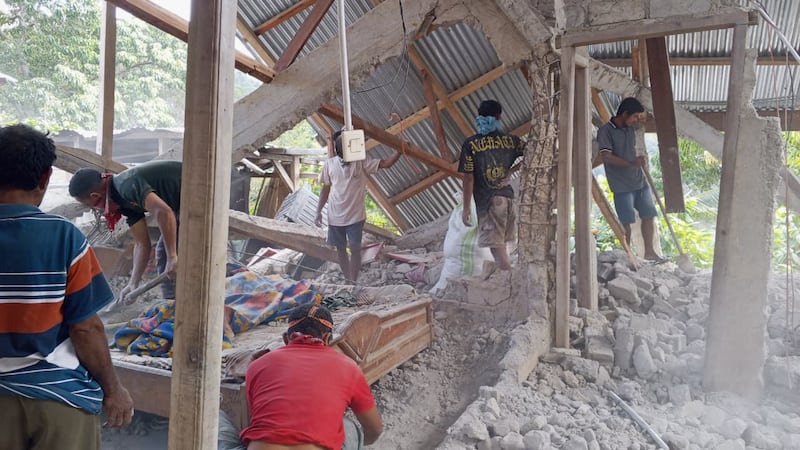Magnitude 7.7 earthquake strikes off Indonesia’s coast, killing at least 47 and toppling buildings