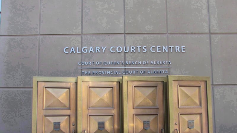‘Pointed a gun at my head’: Frantic 911 call of Alberta highway shooting released
