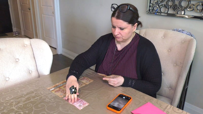 This woman sold a phone for $900 on Facebook Marketplace. The bills she got were counterfeit.