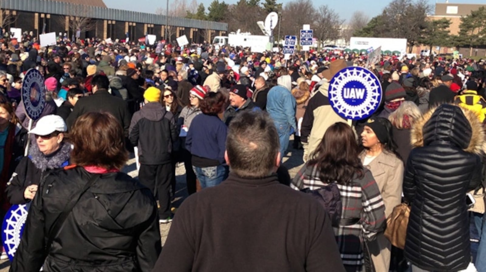 Thousands attend Sanders health care rally in Michigan