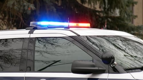 Saskatoon man arrested after stealing alcohol and threatening staff with weapon