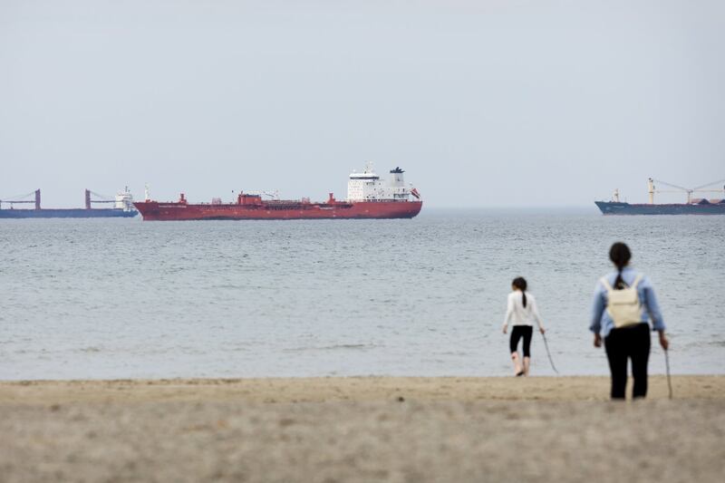 Canada Clarifies Policy on Ship Naming Dispute for Lake Ontario