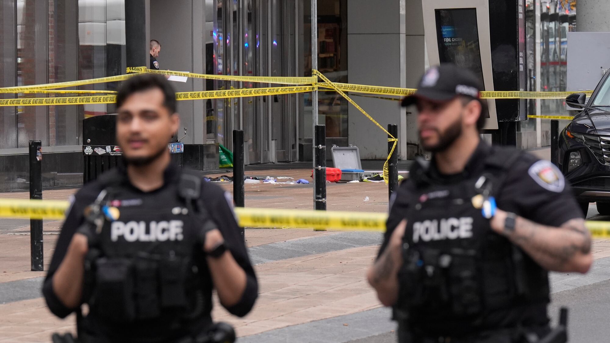 Scenes from police investigation of shooting on Rideau Street – CTVNews