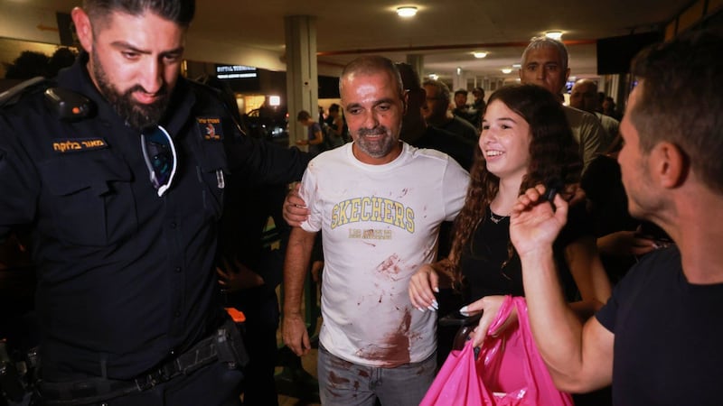 Pilot stabs fellow pilot on flight to Israel before passengers intervene to stop attack
