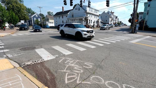 U.S. senators demand ICE answers and body cameras after 2 fatal shootings in Maine and Houston