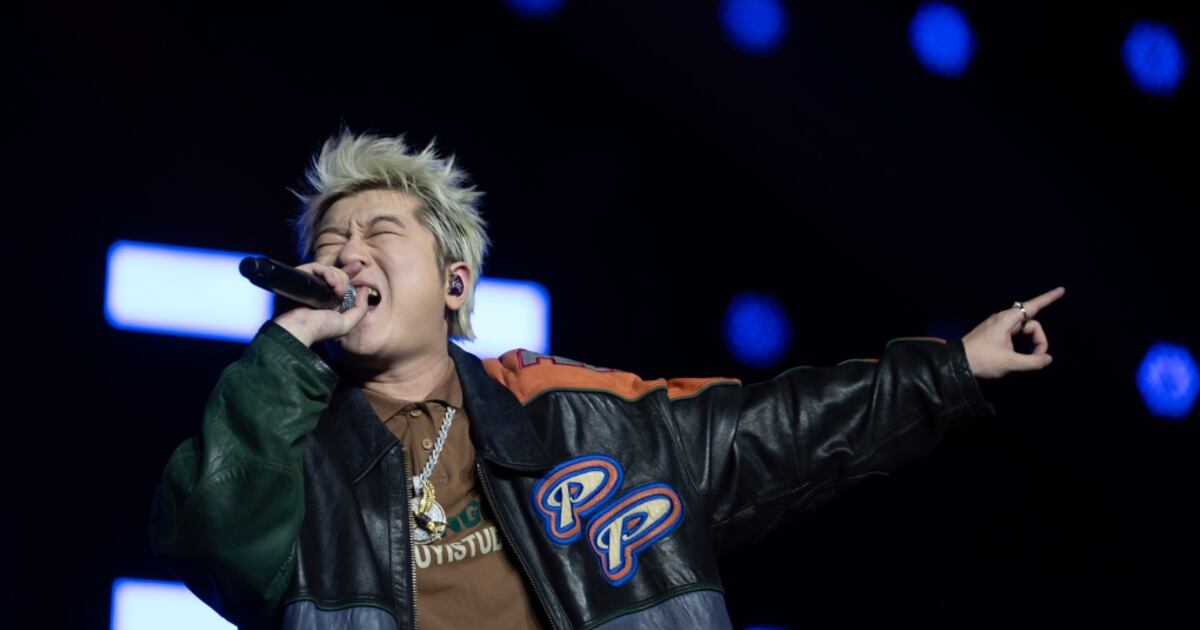 Taiwan bans concert by Chinese rapper over insulting 'Taipei, China ...
