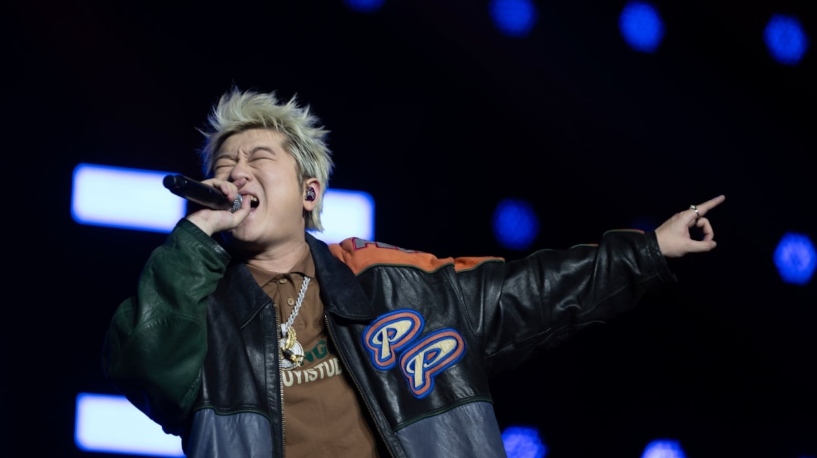 Taiwan bans concert by Chinese rapper over insulting 'Taipei, China ...