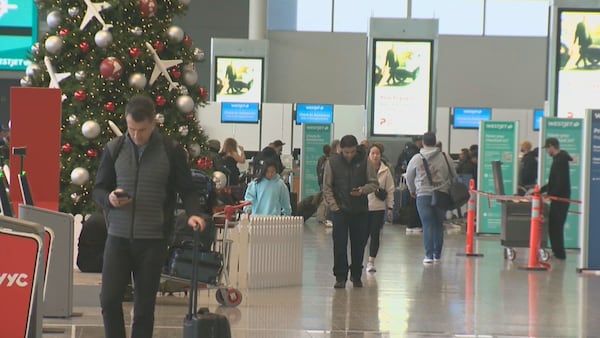 Winter storm forces flight suspension at Calgary airport