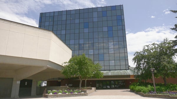 Motion would boost pay of North Bay’s mayor to $115K